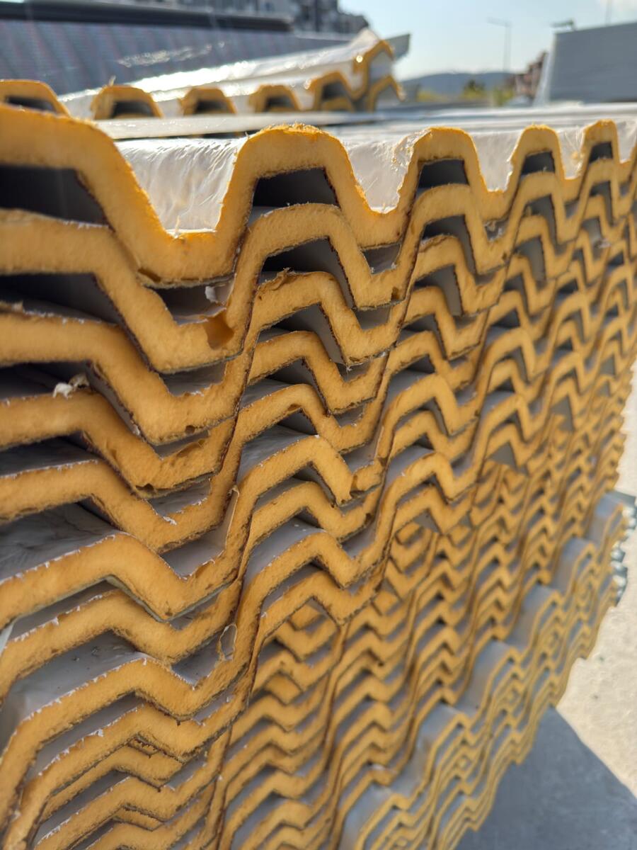 Boz Grup Metal Sandviç panel stokları